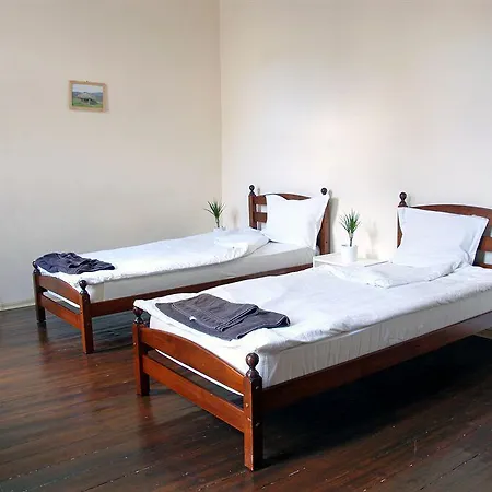 Hostel Lavele *